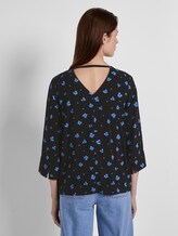 Bluse mit V-Ausschnitt und Rückendetail - Frauen - black blue flower print Bluse mit V-Ausschnitt und Rückendetail - Frauen - black blue flower print - 2 - TOM TAILOR Denim