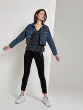 Wickelbluse mit Print - Frauen - black blue flower print Wickelbluse mit Print - Frauen - black blue flower print - 3 - TOM TAILOR Denim
