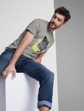 T-Shirt mit Print - Männer - Middle Grey Melange T-Shirt mit Print - Männer - Middle Grey Melange - 5 - TOM TAILOR