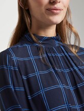 karierte Bluse aus Viskose-Crêpe - Frauen - navy blue grid check karierte Bluse aus Viskose-Crêpe - Frauen - navy blue grid check - 9 - TOM TAILOR