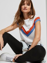 Jersey T-Shirt mit Kontrastpfeilen - Frauen - Off White Jersey T-Shirt mit Kontrastpfeilen - Frauen - Off White - 5 - TOM TAILOR Denim
