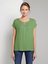 T-Shirt aus Chiffon - Frauen - sundried turf green T-Shirt aus Chiffon - Frauen - sundried turf green - 1 - TOM TAILOR