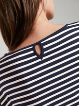 Patterned T-shirt with an elastic waistband - Women - navy stripe Patterned T-shirt with an elastic waistband - Women - navy stripe - 10 - TOM TAILOR