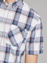 Kariertes Kurzarmhemd - Männer - white base navy washed check Kariertes Kurzarmhemd - Männer - white base navy washed check - 9 - TOM TAILOR