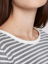 Gestreiftes Jacquard Sweatshirt - Frauen - structure stripe Gestreiftes Jacquard Sweatshirt - Frauen - structure stripe - 9 - TOM TAILOR Denim