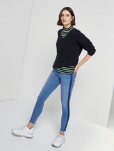 Gestreiftes T-Shirt mit Rollkragen - Frauen - navy pistachio stripe Gestreiftes T-Shirt mit Rollkragen - Frauen - navy pistachio stripe - 3 - TOM TAILOR