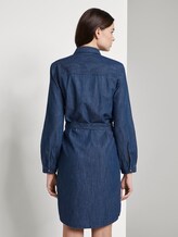 Mini Jeanskleid mit Bindegürtel - Frauen - dark stone wash denim Mini Jeanskleid mit Bindegürtel - Frauen - dark stone wash denim - 2 - TOM TAILOR