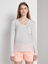T-Shirt mit V-Ausschnitt - Frauen - Off White T-Shirt mit V-Ausschnitt - Frauen - Off White - 1 - TOM TAILOR Denim