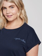 Lockeres T-Shirt mit kleiner Stickerei - Frauen - Real Navy Blue Lockeres T-Shirt mit kleiner Stickerei - Frauen - Real Navy Blue - 9 - My True Me