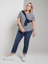 Curvy - Gestreiftes T-Shirt mit Kontrastblende - Frauen - navy stripe Curvy - Gestreiftes T-Shirt mit Kontrastblende - Frauen - navy stripe - 3 - My True Me