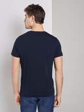T-Shirt mit Rippblende am Ausschnitt - Männer - Sky Captain Blue T-Shirt mit Rippblende am Ausschnitt - Männer - Sky Captain Blue - 2 - TOM TAILOR