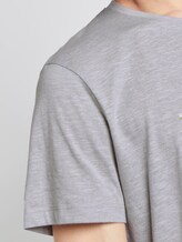 Gestreiftes T-Shirt mit Print - Männer - grey yarn dye stripe Gestreiftes T-Shirt mit Print - Männer - grey yarn dye stripe - 10 - TOM TAILOR Denim