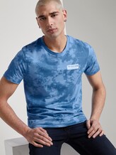 T-shirt in a batik look - Men - blue big batik print T-shirt in a batik look - Men - blue big batik print - 5 - TOM TAILOR Denim