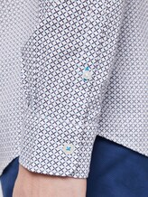Gemustertes Hemd - Männer - white navy geometric design Gemustertes Hemd - Männer - white navy geometric design - 10 - TOM TAILOR