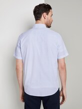 Strukturiertes Kurzarmhemd mit Streifen - Männer - light blue white dobby stripe Strukturiertes Kurzarmhemd mit Streifen - Männer - light blue white dobby stripe - 2 - TOM TAILOR