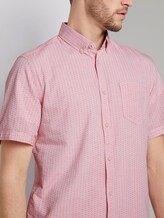 Strukturiertes Kurzarmhemd mit Streifen - Männer - red white dobby stripe Strukturiertes Kurzarmhemd mit Streifen - Männer - red white dobby stripe - 9 - TOM TAILOR