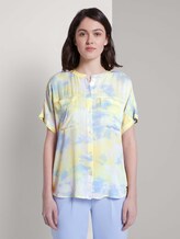 Kurzarm Blusenshirt im Batik-Look - Frauen - yellow rose batik print Kurzarm Blusenshirt im Batik-Look - Frauen - yellow rose batik print - 1 - TOM TAILOR Denim