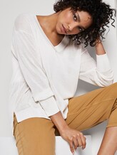 Pullover with a V-neckline - - soft ecru Pullover with a V-neckline - - soft ecru - 5 - Mine to five