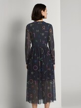 Gemustertes Midi-Kleid mit geripptem Ausschnitt - Frauen - navy letter print Gemustertes Midi-Kleid mit geripptem Ausschnitt - Frauen - navy letter print - 2 - TOM TAILOR Denim