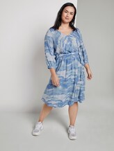 Midi-Wickelkleid im Batik-Look - Frauen - bluish tie dye Midi-Wickelkleid im Batik-Look - Frauen - bluish tie dye - 3 - My True Me