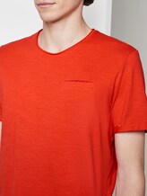 T-Shirt in Melange-Struktur - Männer - Grenadine Red T-Shirt in Melange-Struktur - Männer - Grenadine Red - 9 - TOM TAILOR