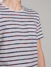 Gestreiftes T-Shirt mit Brusttasche - Männer - red spacedye stripe Gestreiftes T-Shirt mit Brusttasche - Männer - red spacedye stripe - 9 - TOM TAILOR