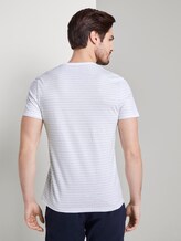 T-Shirt mit Strukturmuster - Männer - Off White T-Shirt mit Strukturmuster - Männer - Off White - 2 - TOM TAILOR