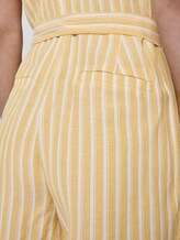 Ärmelloser Jumpsuit mit Streifenmuster und Gürtel - Frauen - yellow offwhite stripe Ärmelloser Jumpsuit mit Streifenmuster und Gürtel - Frauen - yellow offwhite stripe - 10 - TOM TAILOR