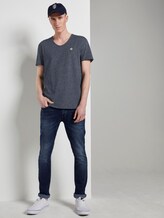 Strukturiertes T-Shirt mit V-Ausschnitt - Männer - Sky Captain Blue Non-Solid Strukturiertes T-Shirt mit V-Ausschnitt - Männer - Sky Captain Blue Non-Solid - 3 - TOM TAILOR Denim