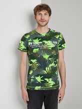 T-shirt with a tropical all-over print - Men - green leaf design T-shirt with a tropical all-over print - Men - green leaf design - 1 - TOM TAILOR