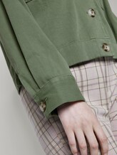 Kurze Utility-Hemdjacke - Frauen - olive green Kurze Utility-Hemdjacke - Frauen - olive green - 10 - TOM TAILOR Denim