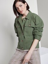 Kurze Utility-Hemdjacke - Frauen - olive green Kurze Utility-Hemdjacke - Frauen - olive green - 5 - TOM TAILOR Denim