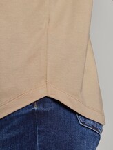 Basic T-Shirt mit V-Ausschnitt - Frauen - cream toffee Basic T-Shirt mit V-Ausschnitt - Frauen - cream toffee - 10 - TOM TAILOR