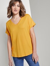 Basic T-shirt with a V-neckline - Women - deep golden yellow Basic T-shirt with a V-neckline - Women - deep golden yellow - 5 - TOM TAILOR