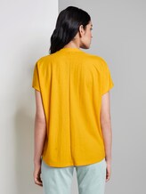 T-Shirt mit Henley-Ausschnitt - Frauen - deep golden yellow T-Shirt mit Henley-Ausschnitt - Frauen - deep golden yellow - 2 - TOM TAILOR