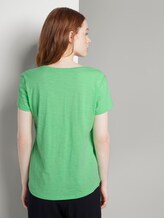 Print T-Shirt mit V-Ausschnitt - Frauen - dusty apple green Print T-Shirt mit V-Ausschnitt - Frauen - dusty apple green - 2 - TOM TAILOR Denim