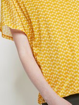 Gemustertes T-Shirt mit Mesh-Overlayer - Frauen - yellow dot design Gemustertes T-Shirt mit Mesh-Overlayer - Frauen - yellow dot design - 10 - TOM TAILOR