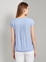 Kurzarm-Bluse mit umgelegtem V-Ausschnitt - Frauen - Parisienne Blue Kurzarm-Bluse mit umgelegtem V-Ausschnitt - Frauen - Parisienne Blue - 2 - TOM TAILOR