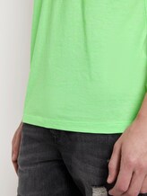 Striped T-shirt with a V-neckline - Men - bright green yarn dye stripe Striped T-shirt with a V-neckline - Men - bright green yarn dye stripe - 10 - TOM TAILOR Denim