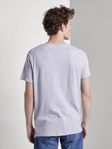 Gestreiftes T-Shirt mit Brusttasche - Männer - grey yarn dye stripe Gestreiftes T-Shirt mit Brusttasche - Männer - grey yarn dye stripe - 2 - TOM TAILOR Denim