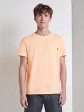 Gestreiftes T-Shirt mit Brusttasche - Männer - neon orange yarn dyed stripe Gestreiftes T-Shirt mit Brusttasche - Männer - neon orange yarn dyed stripe - 1 - TOM TAILOR Denim
