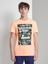 T-Shirt mit tropischem Brustprint - Männer - papaya neon orange T-Shirt mit tropischem Brustprint - Männer - papaya neon orange - 1 - TOM TAILOR Denim