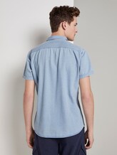 Short-sleeved denim shirt - Men - Bleached Blue Denim Short-sleeved denim shirt - Men - Bleached Blue Denim - 2 - TOM TAILOR Denim