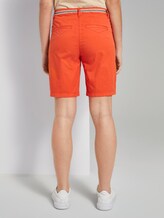 Relaxed Chino Bermuda Shorts mit Stoffgürtel - Frauen - strong flame orange Relaxed Chino Bermuda Shorts mit Stoffgürtel - Frauen - strong flame orange - 2 - TOM TAILOR