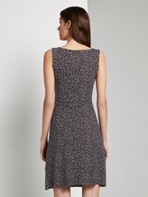 Gemustertes Jerseykleid mit Wickeldetail - Frauen - black offwhite dot print Gemustertes Jerseykleid mit Wickeldetail - Frauen - black offwhite dot print - 2 - TOM TAILOR