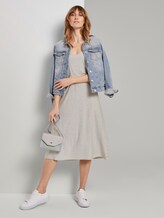 Gestreiftes Midi-Trägerkleid mit Knotendetail - Frauen - offwhite thin stripes Gestreiftes Midi-Trägerkleid mit Knotendetail - Frauen - offwhite thin stripes - 3 - TOM TAILOR