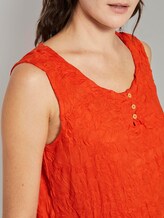 Crincle-Top mit Knopfverschluss - Frauen - strong flame orange Crincle-Top mit Knopfverschluss - Frauen - strong flame orange - 9 - TOM TAILOR