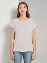 Striped T-shirt with short slits - Women - offwhite thin stripes Striped T-shirt with short slits - Women - offwhite thin stripes - 1 - TOM TAILOR