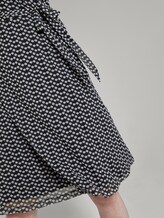 Gemustertes Mesh-Kleid in Wickeloptik - Frauen - navy dot design Gemustertes Mesh-Kleid in Wickeloptik - Frauen - navy dot design - 10 - TOM TAILOR