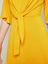 Luftiges Kleid mit Knoten-Detail und weiten Ärmeln - Frauen - deep golden yellow Luftiges Kleid mit Knoten-Detail und weiten Ärmeln - Frauen - deep golden yellow - 10 - TOM TAILOR
